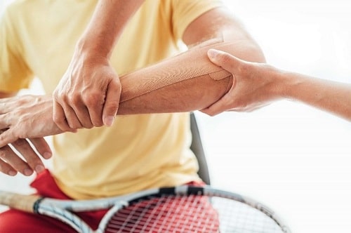 درمان آرنج ­تنیس ­بازان